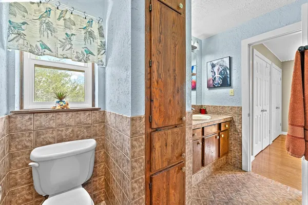 $749,999 | 43 High Street Road, Comfort, TX 78013