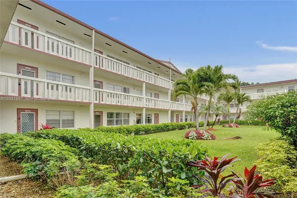 $74,999 | 511 Fanshaw M, Unit 511, Boca Raton, FL 33434