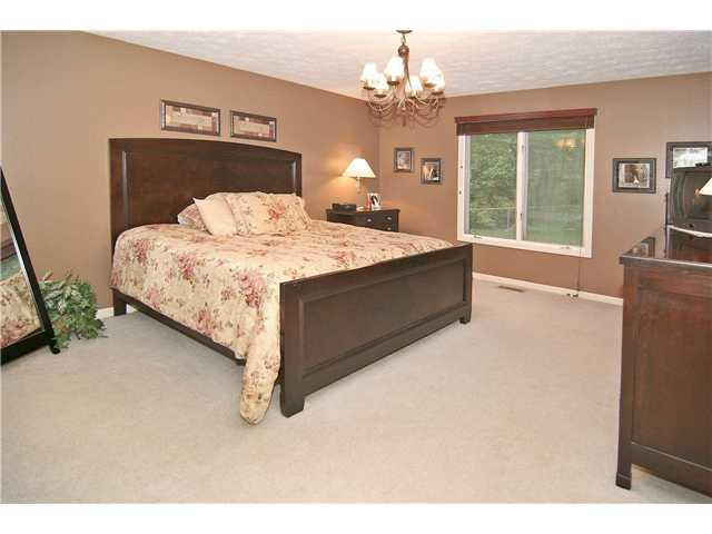 8640 Winding Ridge Road Indianapolis, IN 46217 - Photo 5 of 12 Gallery Image 5
