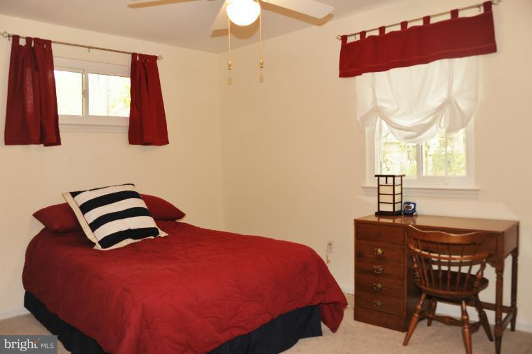 7004 Elkton Drive Springfield, VA 22152 - Photo 22 of 30 Second Bedroom