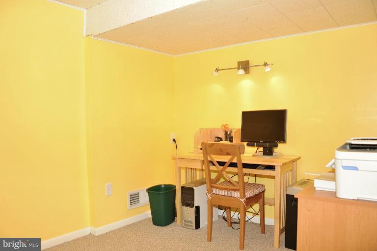 7004 Elkton Drive Springfield, VA 22152 - Photo 29 of 30 Fourth Bedroom