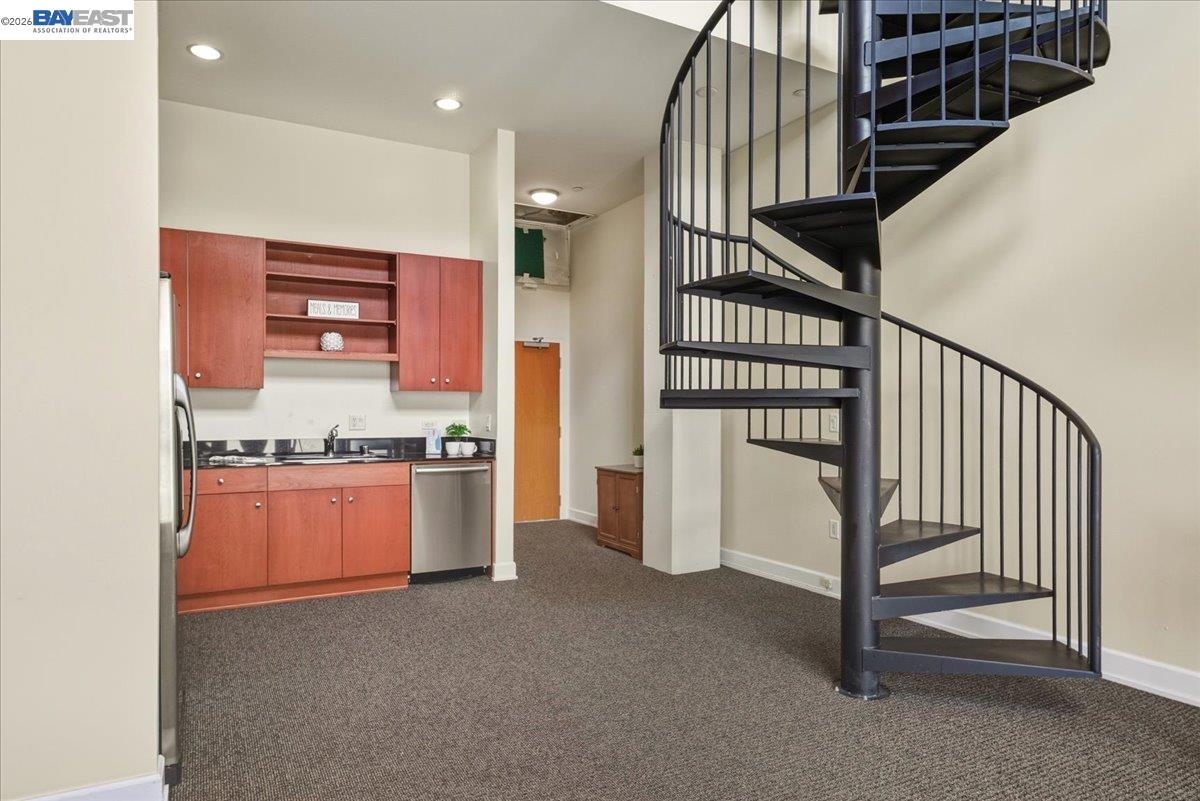 809 Clay Street Oakland, CA 94607 - Photo 11 of 39 a view of entryway and kitchen