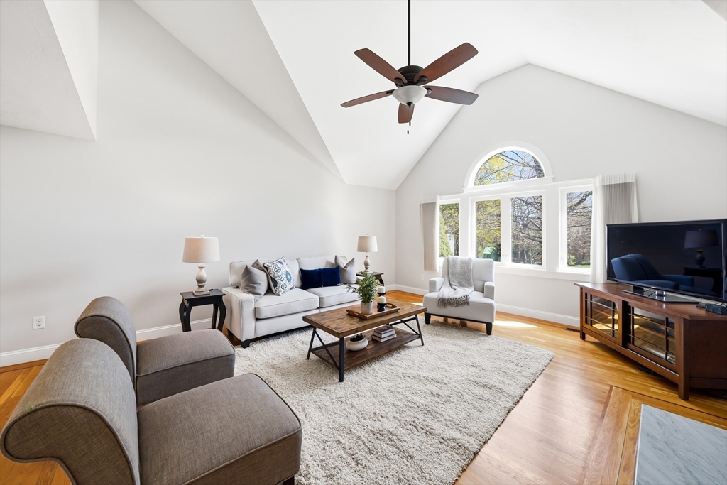 98 Blossomcrest Road Lexington, MA 02421 - Photo 3 of 42 Gallery Image 3