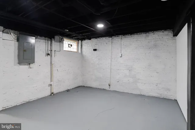 $175,000 | 44 Shipway, Baltimore, MD 21222