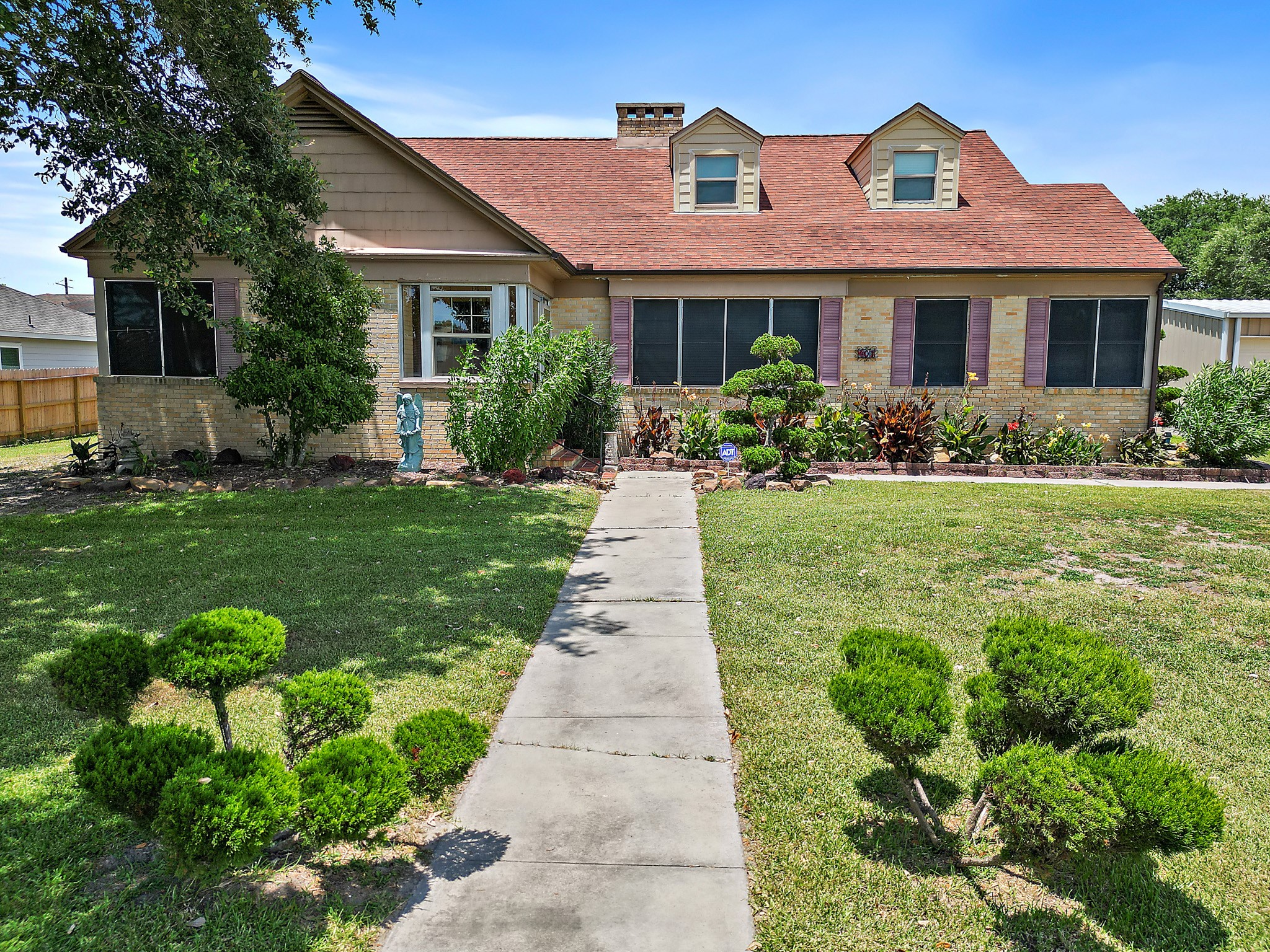 405 Park Street Anahuac, TX 77514 - Photo 1 of 37 Welcome home to 405 Park Street