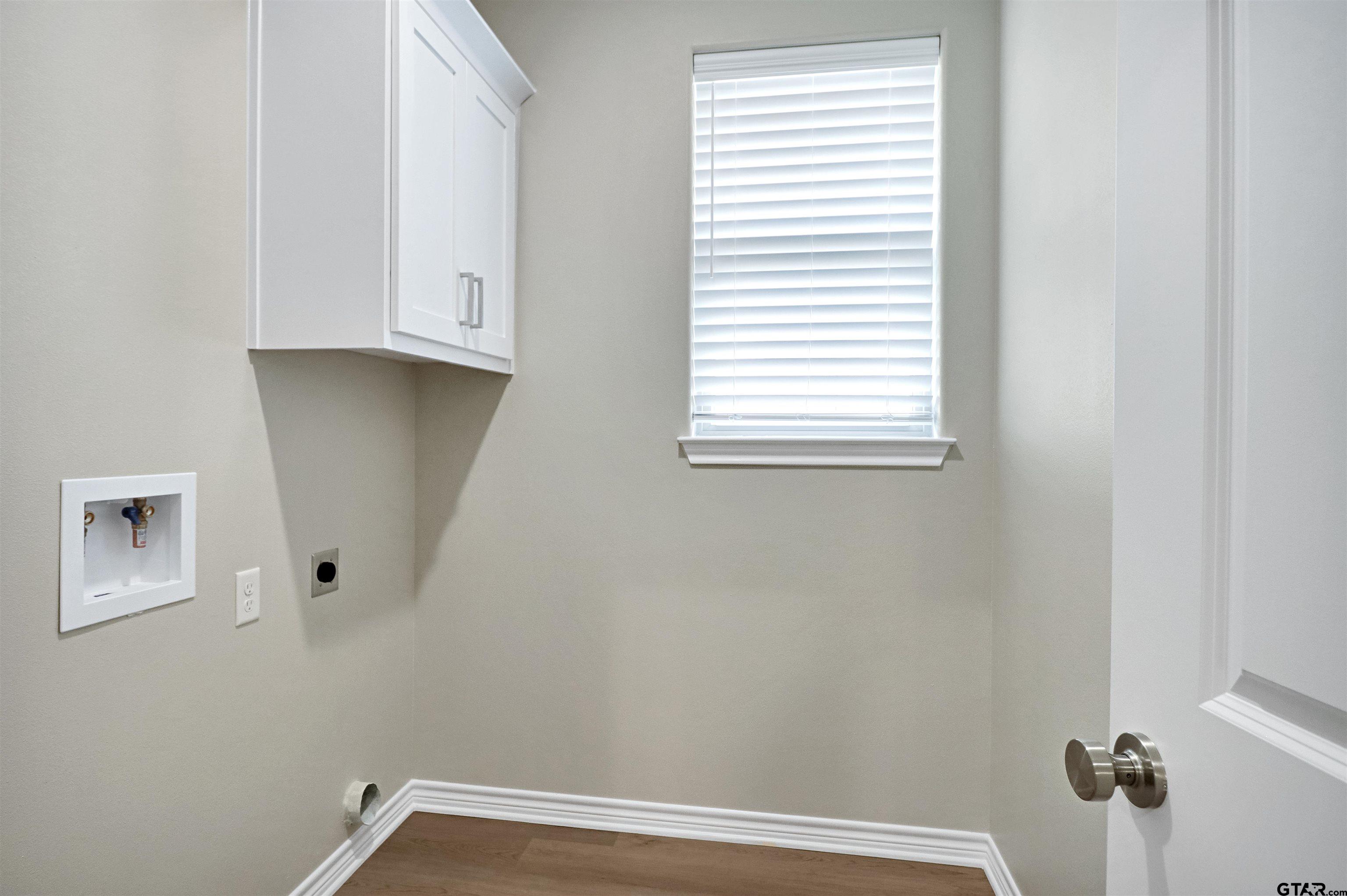 3053 Guinn Farms Road Tyler, TX 75707 - Photo 16 of 32 a view of a small space with window