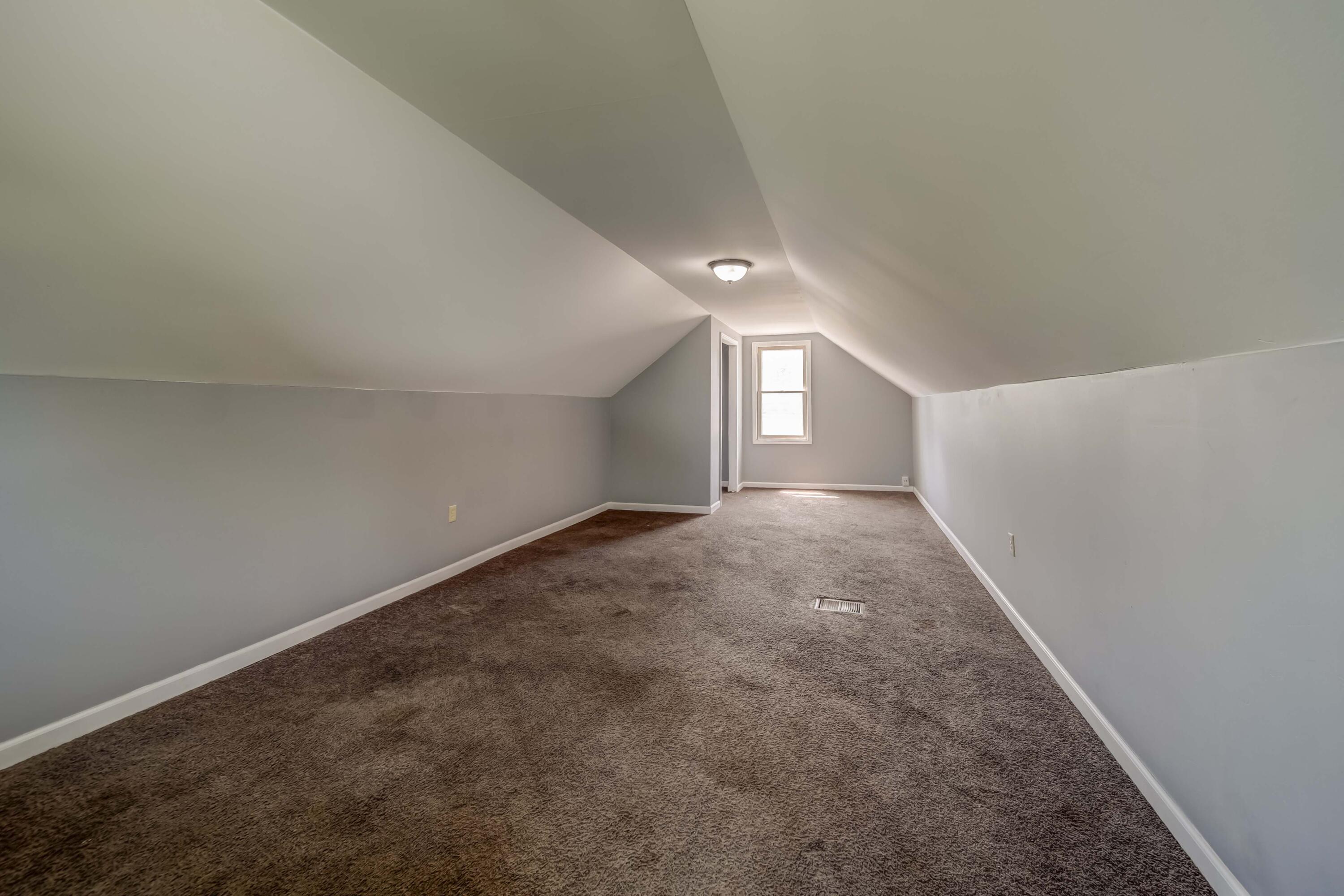 24501 Fern Avenue Eastpointe, MI 48021 - Photo 7 of 12 24501 Fern Ave, Eastpointe, MI Bedroom 3
