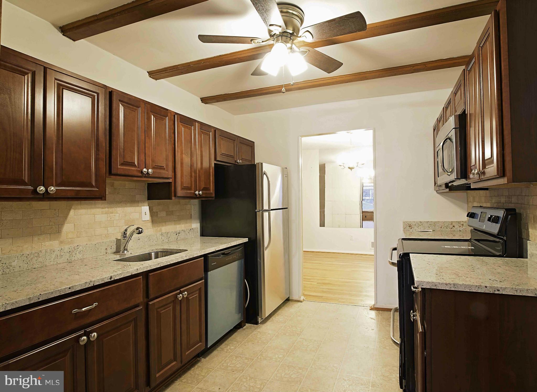 6820 Nashville Road Hyattsville, MD 20784 - Photo 4 of 15 Kitchen