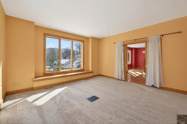 $729,000 | 104 Forest Oak Court, Winona, MN 55987