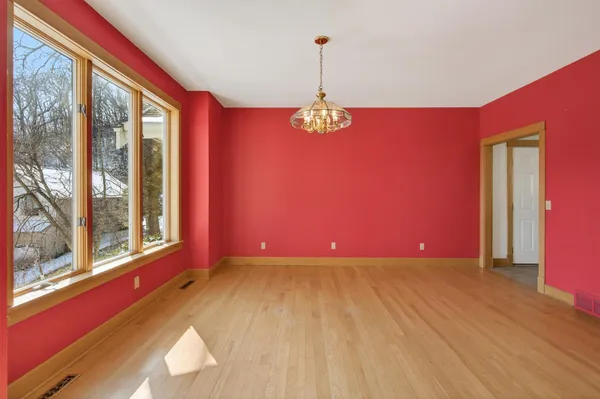 $729,000 | 104 Forest Oak Court, Winona, MN 55987