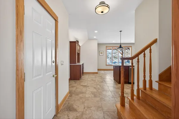 $729,000 | 104 Forest Oak Court, Winona, MN 55987