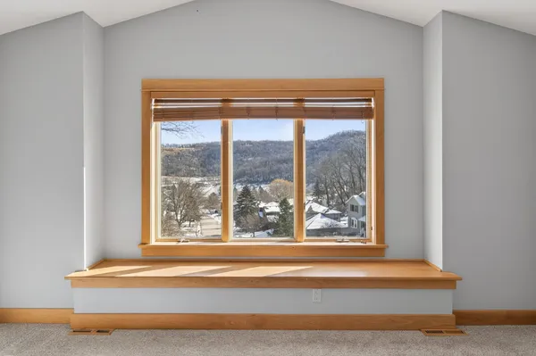 $729,000 | 104 Forest Oak Court, Winona, MN 55987