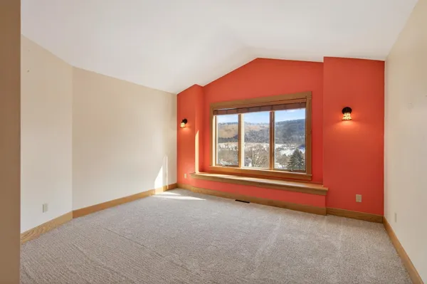 $729,000 | 104 Forest Oak Court, Winona, MN 55987