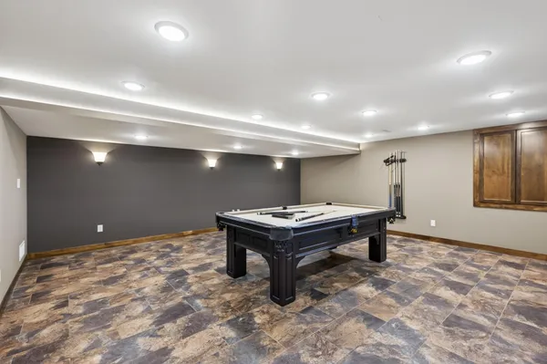 $729,000 | 104 Forest Oak Court, Winona, MN 55987