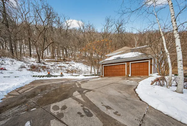 $729,000 | 104 Forest Oak Court, Winona, MN 55987