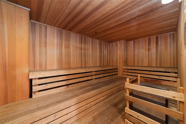 $950,000 | 801 East Beach Drive, Unit TW1004, Galveston, TX 77550