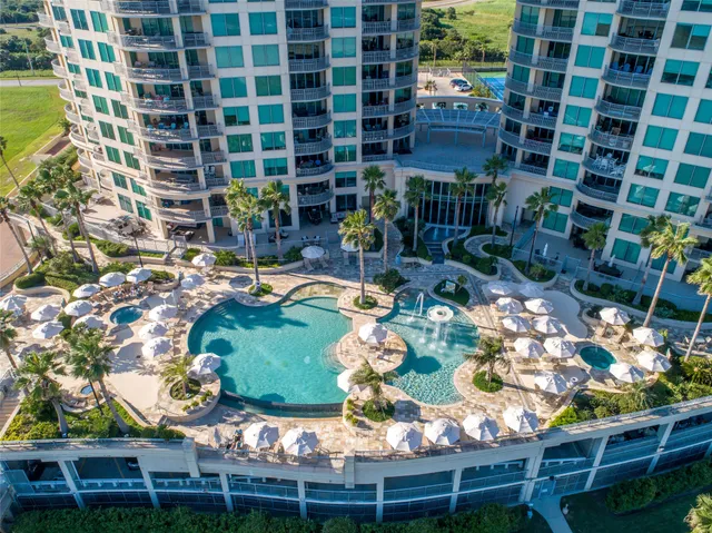 $950,000 | 801 East Beach Drive, Unit TW1004, Galveston, TX 77550