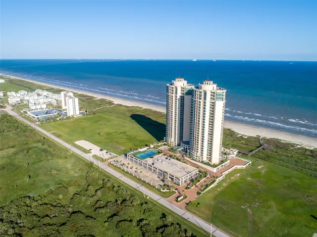 $950,000 | 801 East Beach Drive, Unit TW1004, Galveston, TX 77550