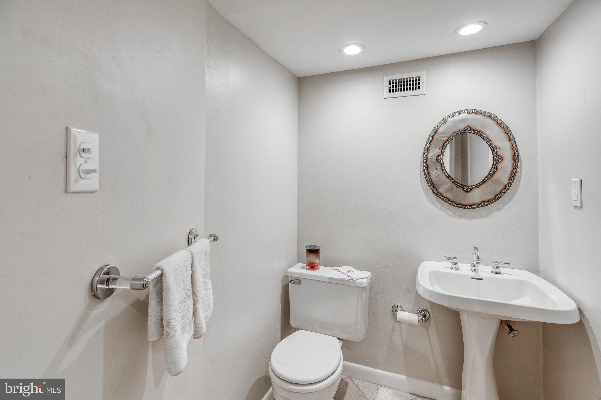 1721 Addison Street Philadelphia, PA 19146 - Photo 11 of 22 Gallery Image 11