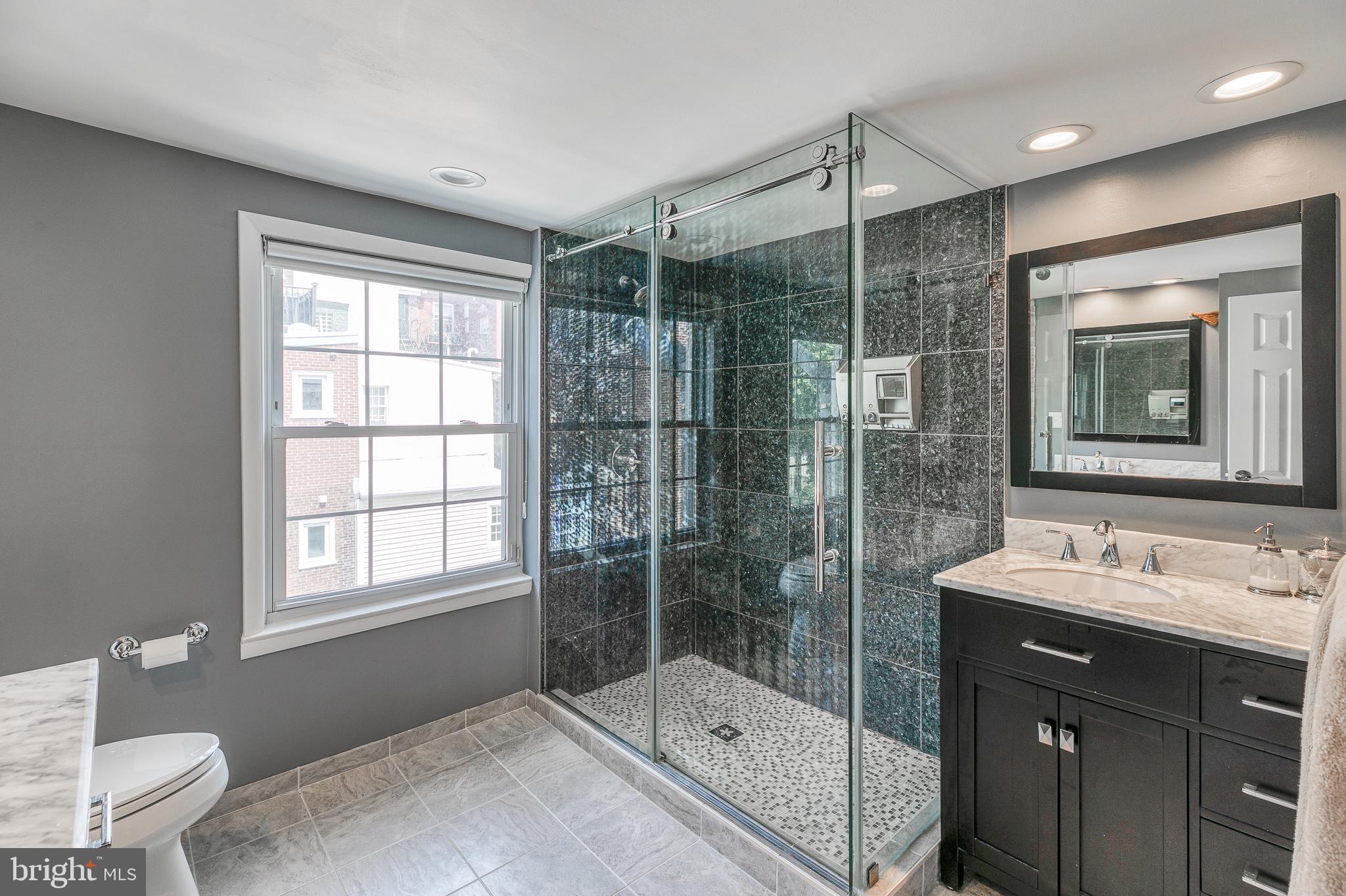 1721 Addison Street Philadelphia, PA 19146 - Photo 20 of 22 Gallery Image 20