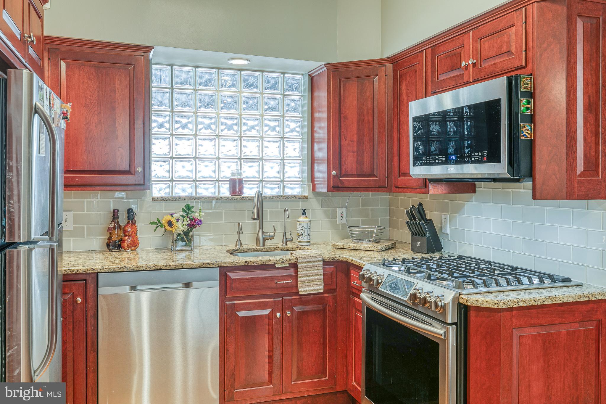 1721 Addison Street Philadelphia, PA 19146 - Photo 6 of 22 Gallery Image 6