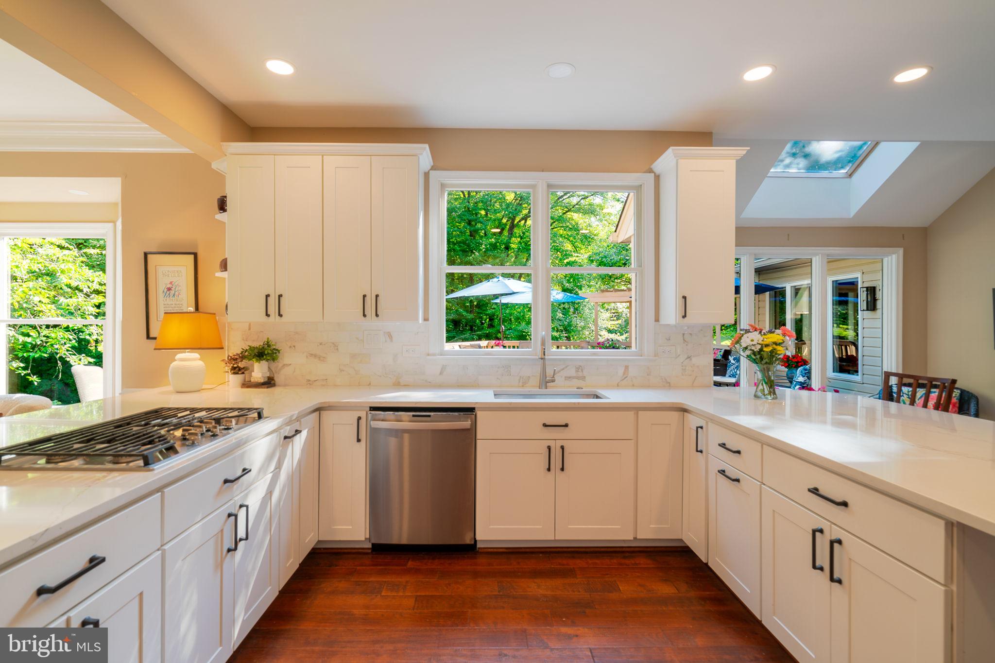 1308 Aldbury Way Reston, VA 20194 - Photo 11 of 84