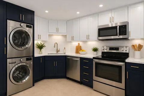 $149,900 | 2400 Presidential Way, Unit 1005, West Palm Beach, FL 33401