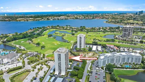 $149,900 | 2400 Presidential Way, Unit 1005, West Palm Beach, FL 33401