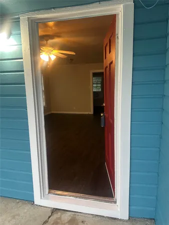 $1,295 | 504 West St Johns Avenue, Unit A, Austin, TX 78752
