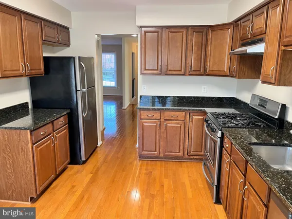 $3,550 | 10137 Oakwood Chase Court, Oakton, VA 22124