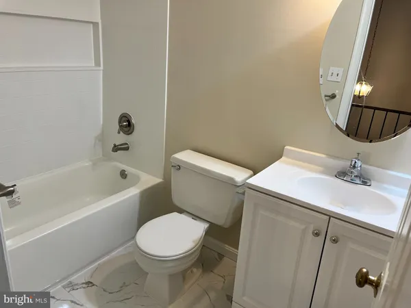 $3,550 | 10137 Oakwood Chase Court, Oakton, VA 22124
