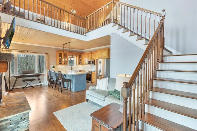 $549,900 | 125 Chauga Shoals Drive, Westminster, SC 29693