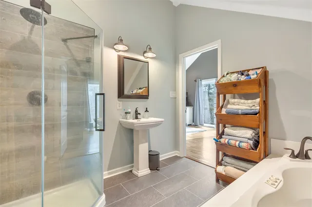 $549,900 | 125 Chauga Shoals Drive, Westminster, SC 29693