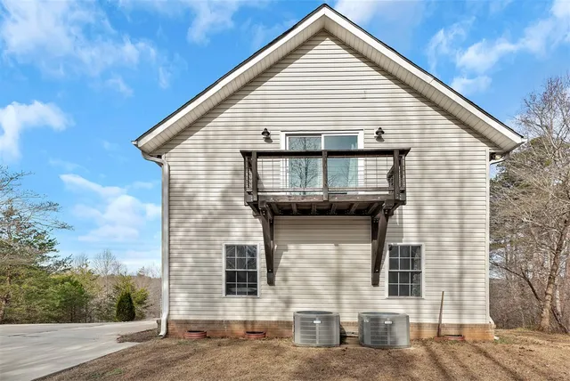 $549,900 | 125 Chauga Shoals Drive, Westminster, SC 29693