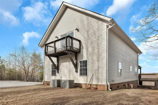 $549,900 | 125 Chauga Shoals Drive, Westminster, SC 29693