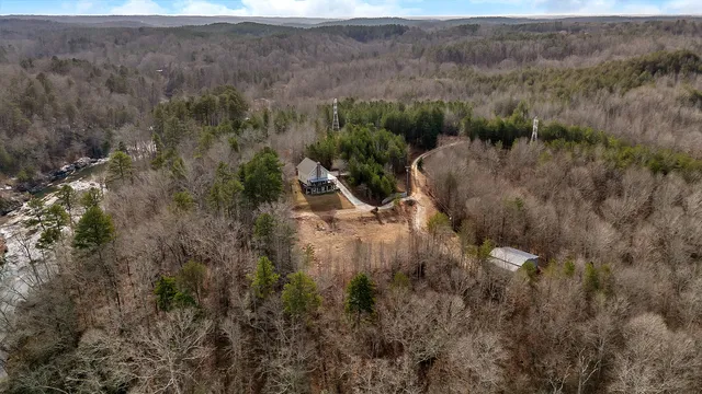 $549,900 | 125 Chauga Shoals Drive, Westminster, SC 29693