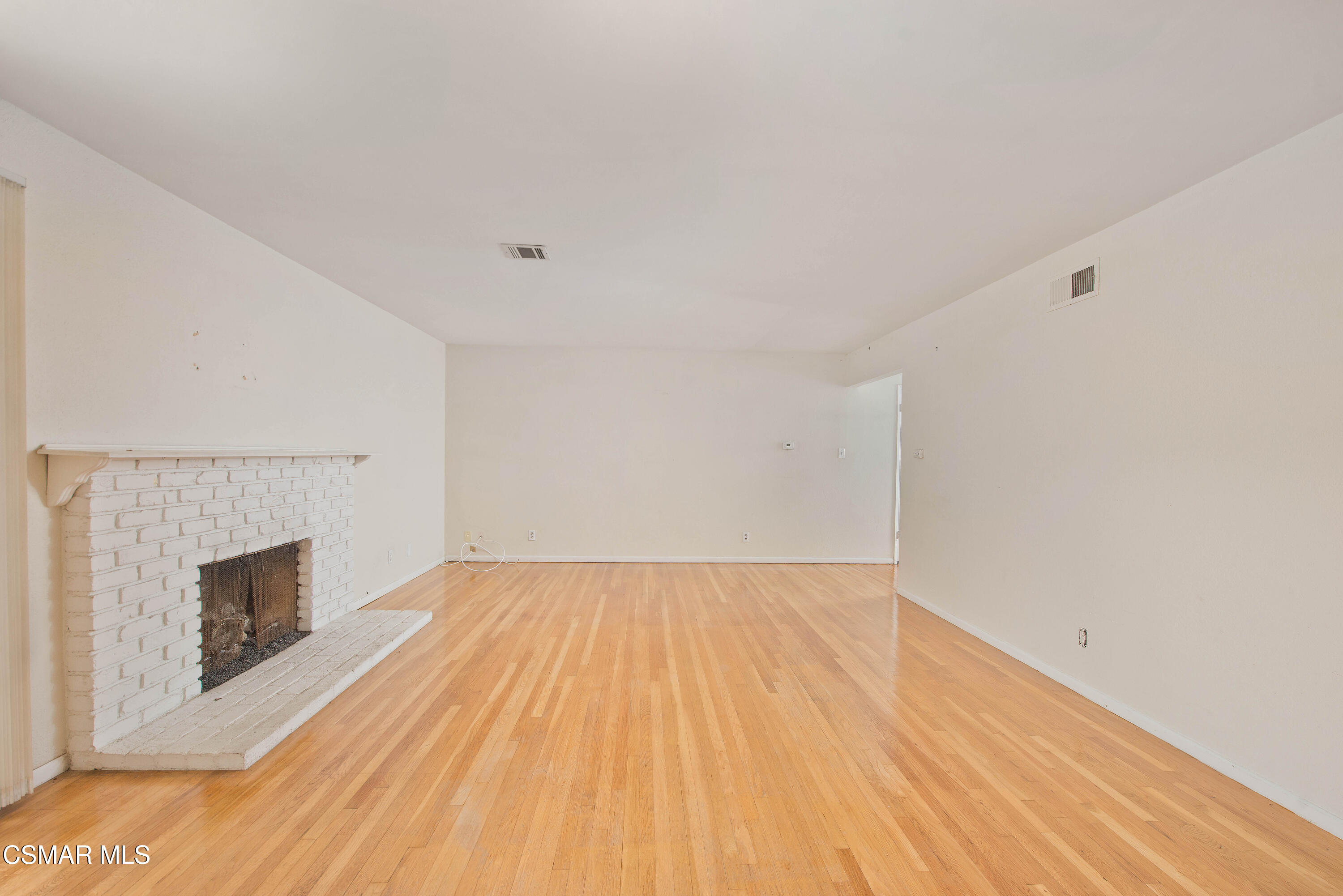 1944 Hayden Street Camarillo, CA 93010 - Photo 12 of 28 DSC_8835