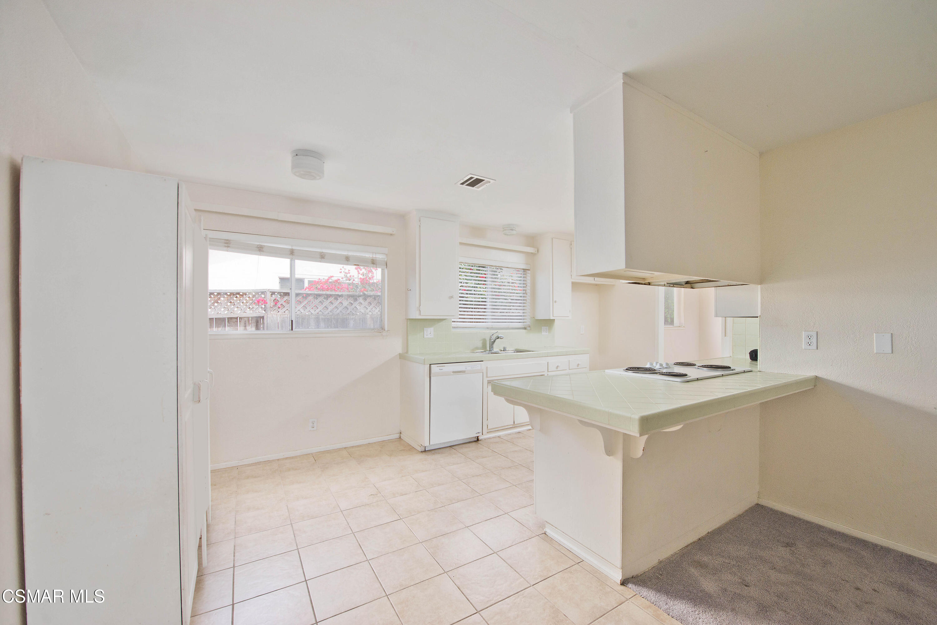 1944 Hayden Street Camarillo, CA 93010 - Photo 6 of 28 DSC_8765
