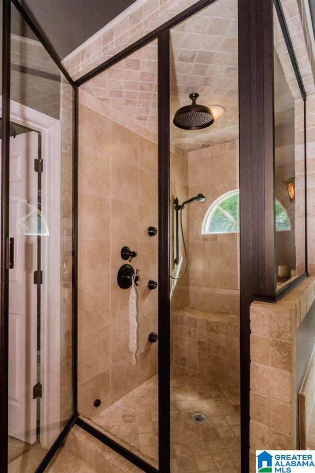 2525 Shades Crest Road Birmingham, AL 35216 - Photo 25 of 47