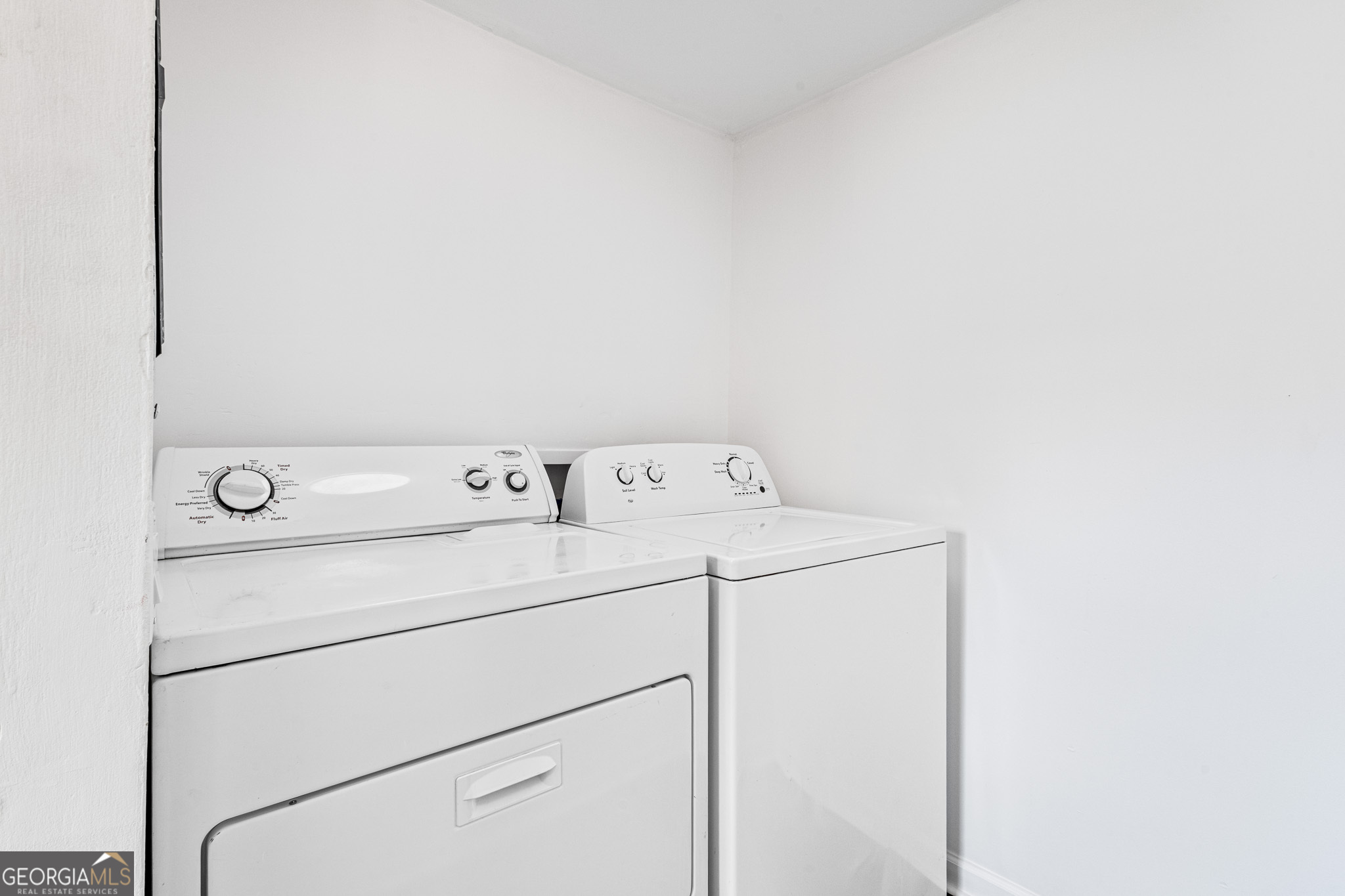 4701 Flat Shoals Road, Unit 47A Union City, GA 30291 - Photo 25 of 29 a utility room with dryer and washer