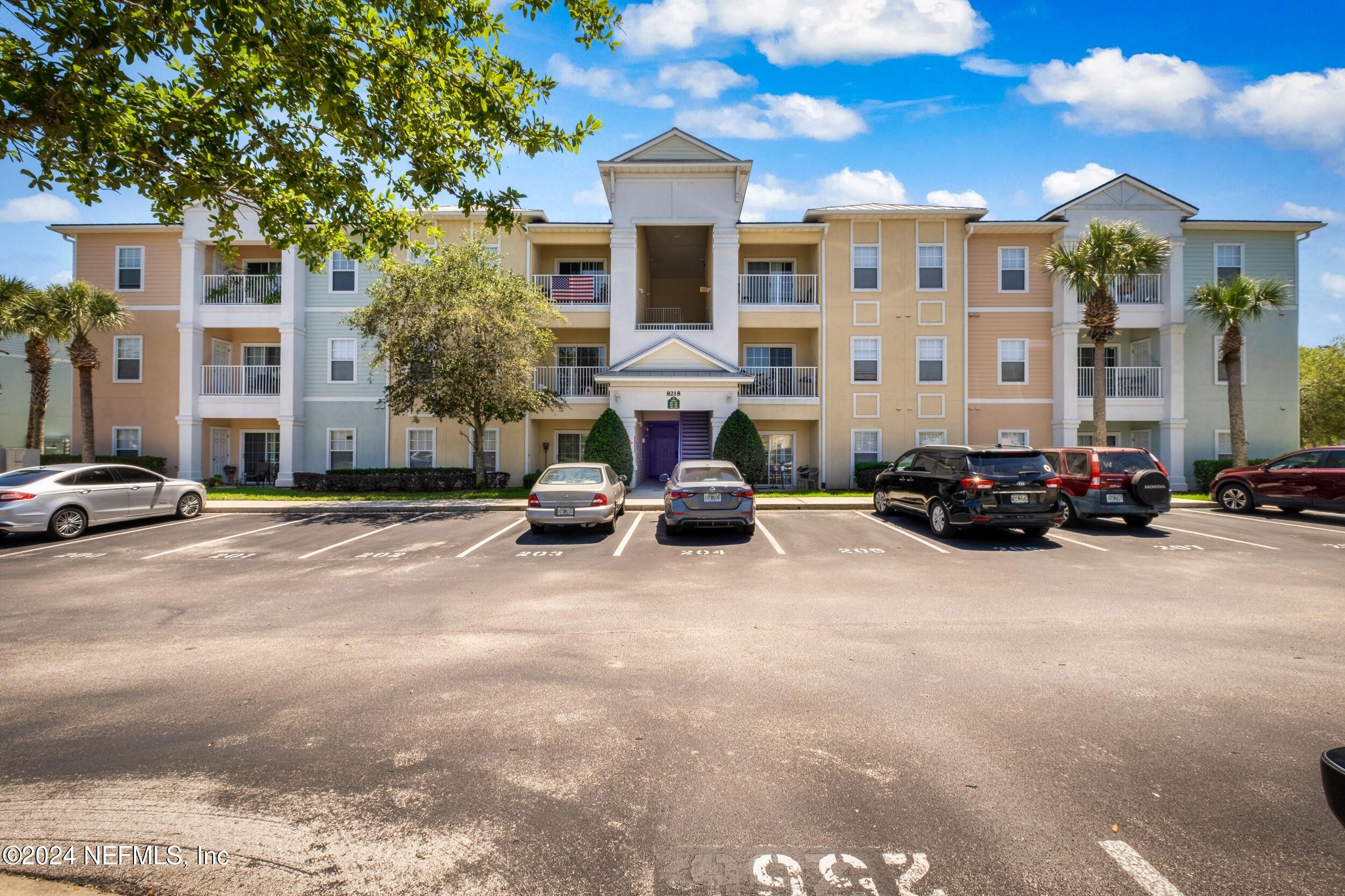 8218 Green Parrot Road, Unit 108 Jacksonville, FL 32256 - Photo 27 of 29 Exterior