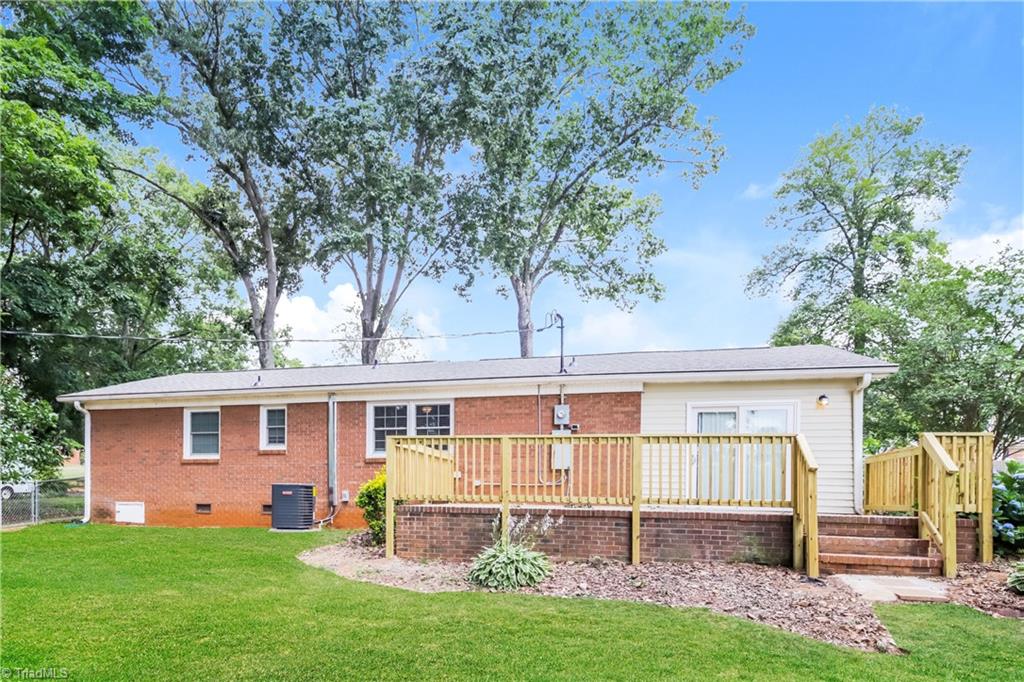 320 Logan Court King, NC 27021 - Photo 14 of 16