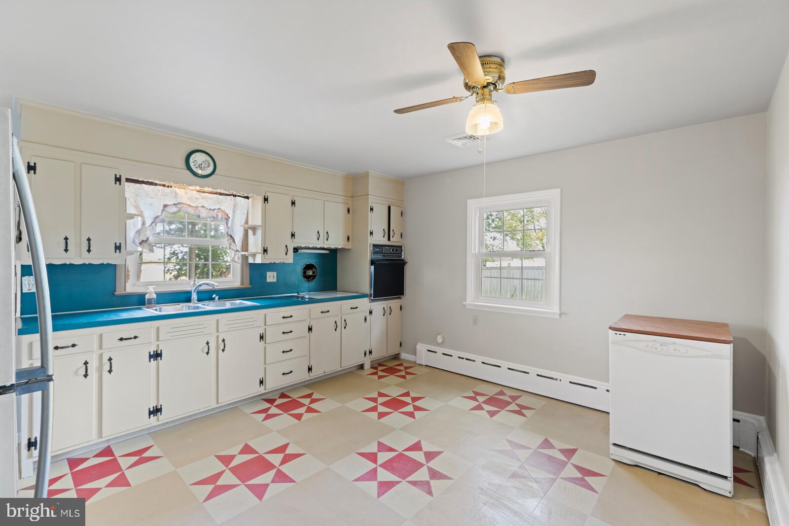 282 Sprecher Road Lancaster, PA 17603 - Photo 9 of 37 Gallery Image 9