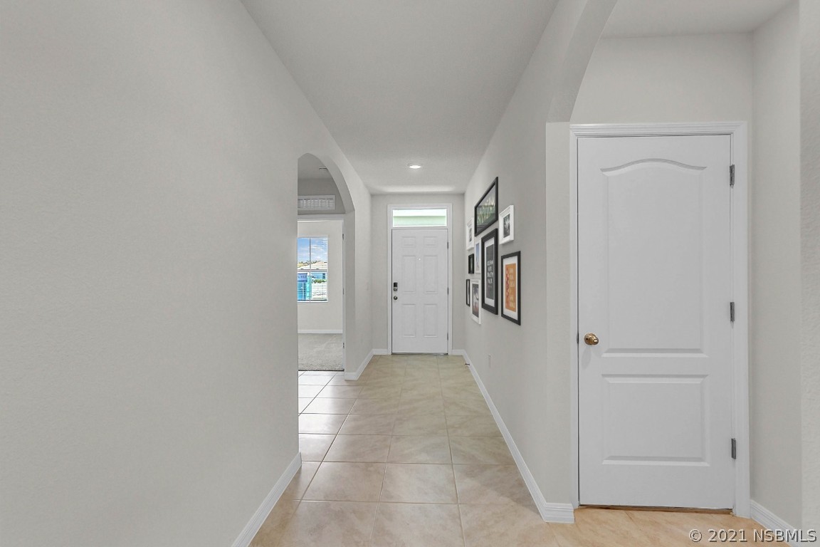 101 Old Mill Pond Road Palm Harbor, FL 34683 - Photo 2 of 20 a view of a hallway