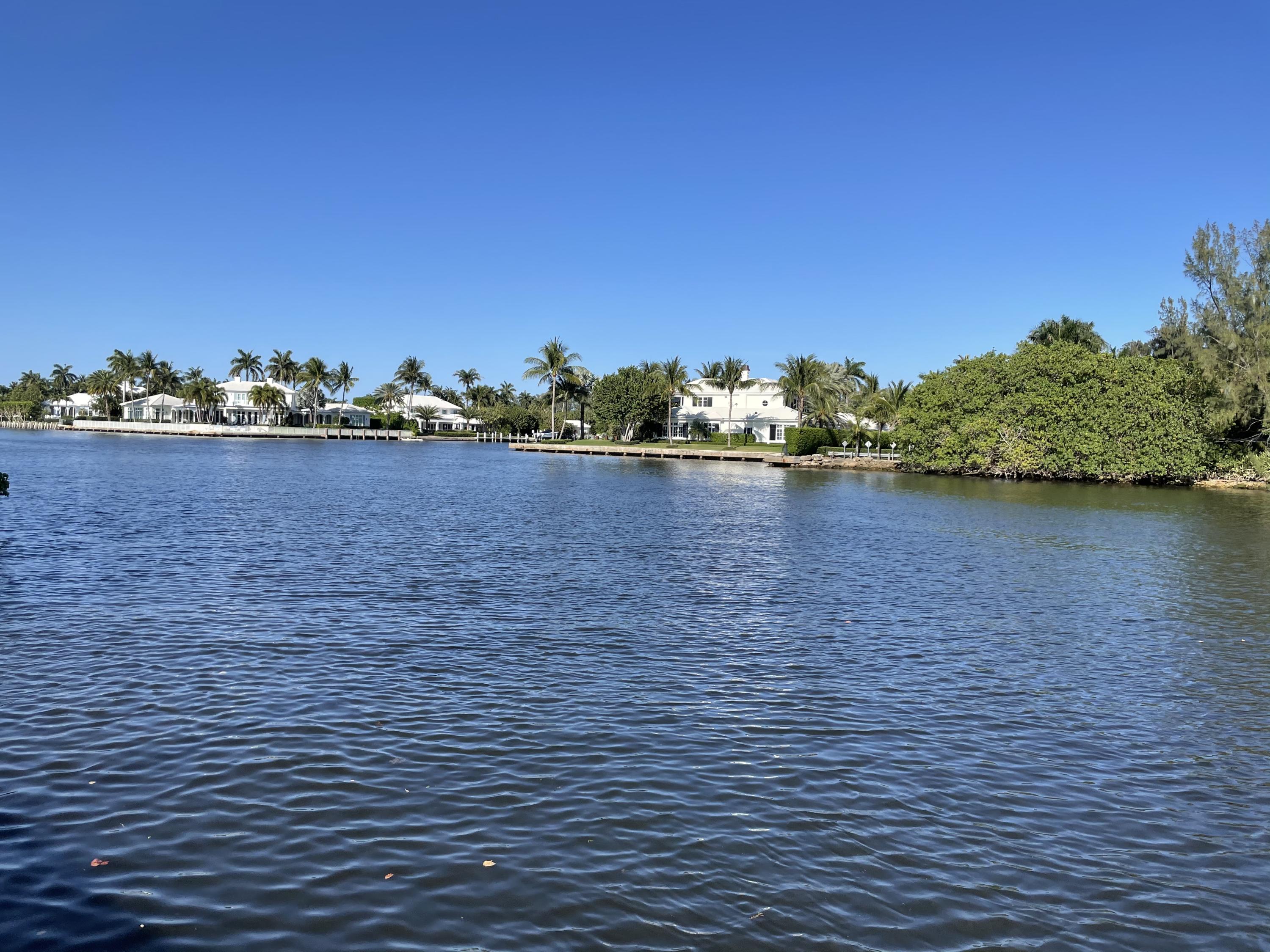 2900 Ave Au Soleil Delray Beach, FL 33483 - Photo 17 of 18 a view of outdoor space and city view