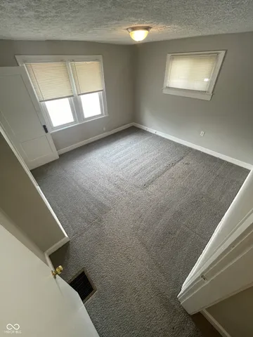 $995 | 4212 East Washington Street, Indianapolis, IN 46201