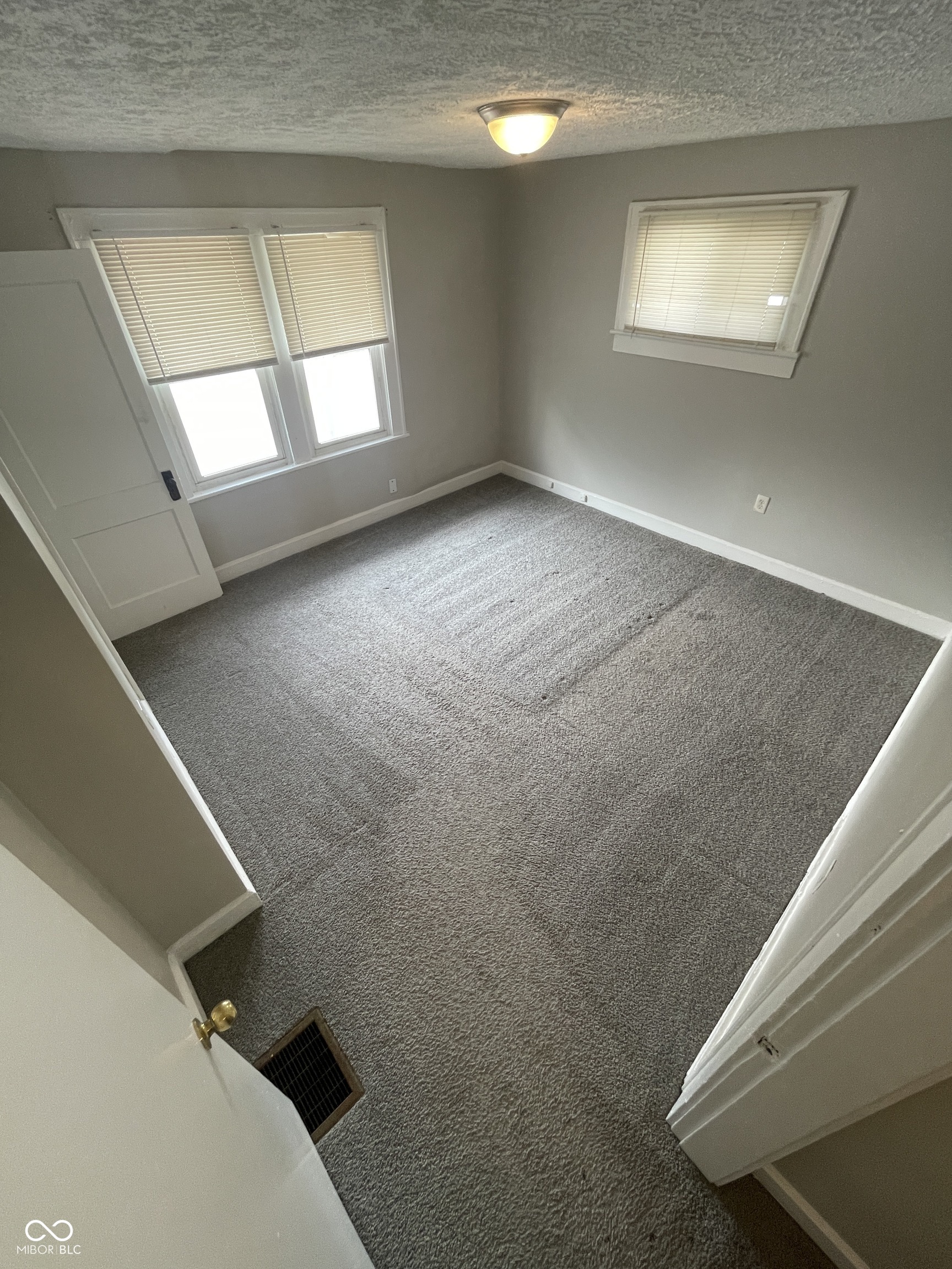 4212 East Washington Street Indianapolis, IN 46201 - Photo 12 of 19