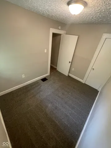 $995 | 4212 East Washington Street, Indianapolis, IN 46201