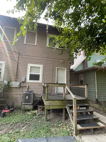 $995 | 4212 East Washington Street, Indianapolis, IN 46201