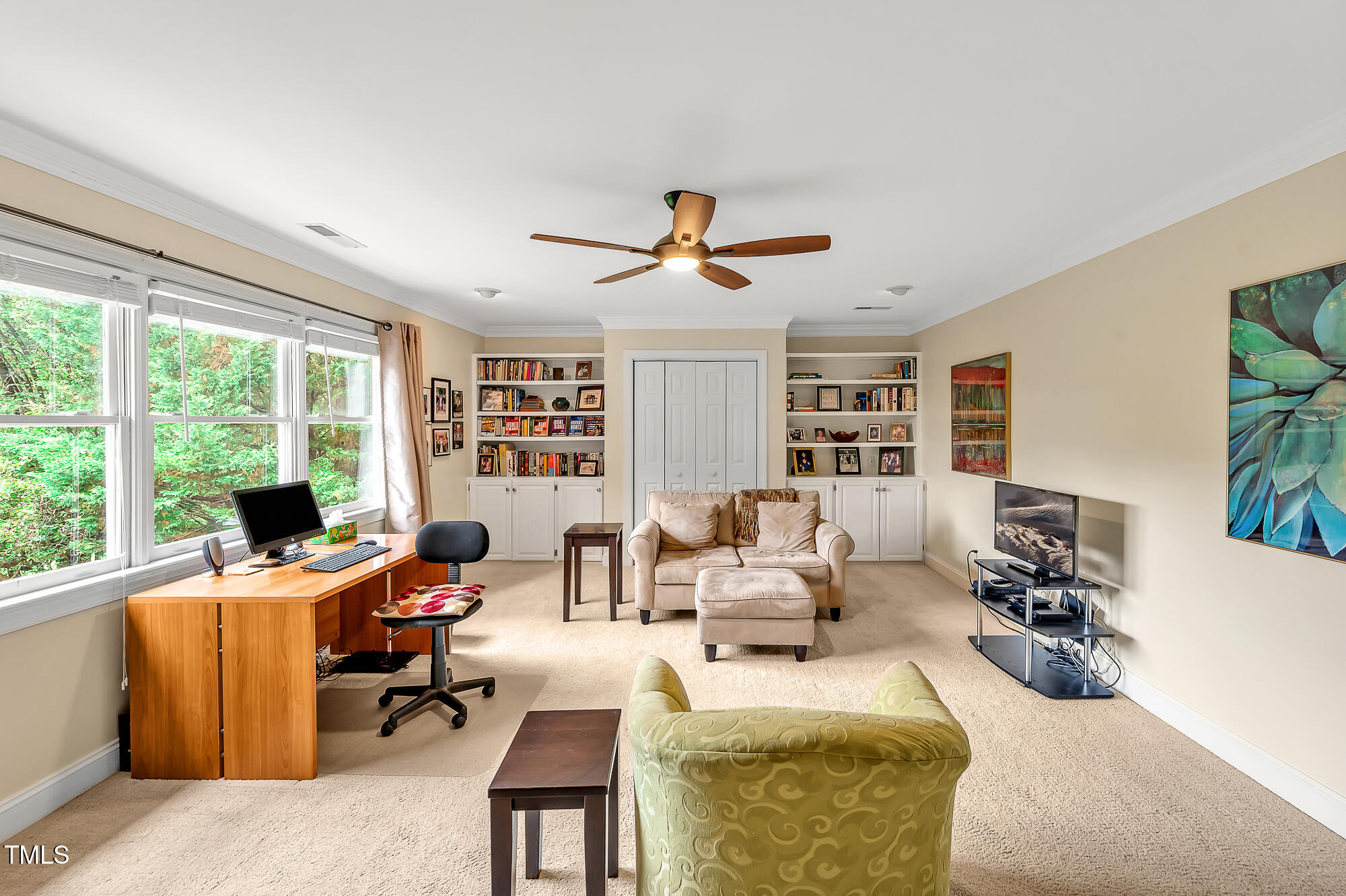 14 Marigold Place Durham, NC 27705 - Photo 26 of 32 a living room with furniture and a large window